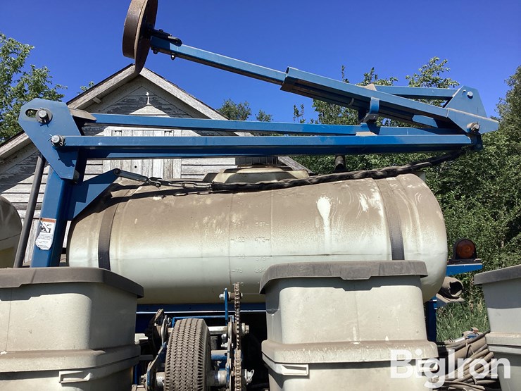 kinze-3200-image-18