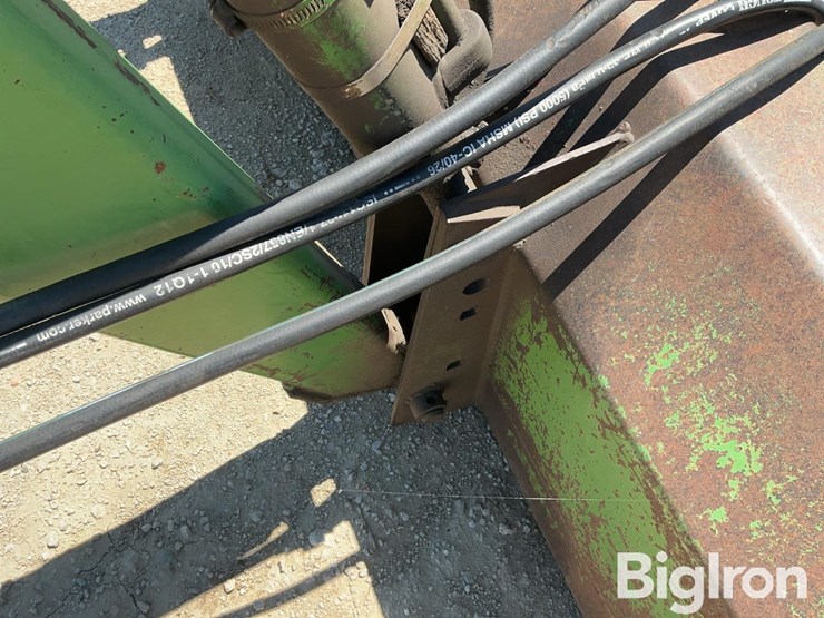 john-deere-158-image-17