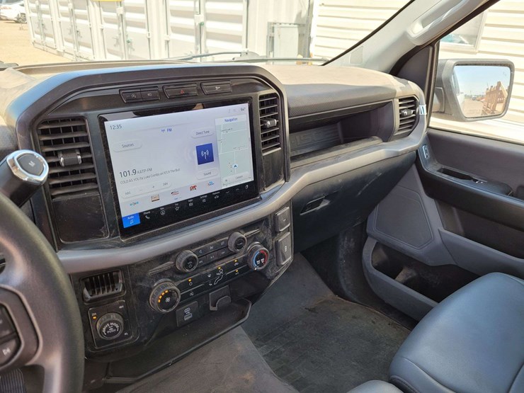 2024-ford-f150-image-13