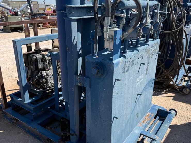 caterpillar-550-image-5