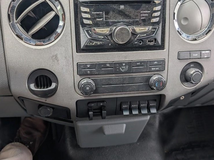 2012-ford-f550-image-6