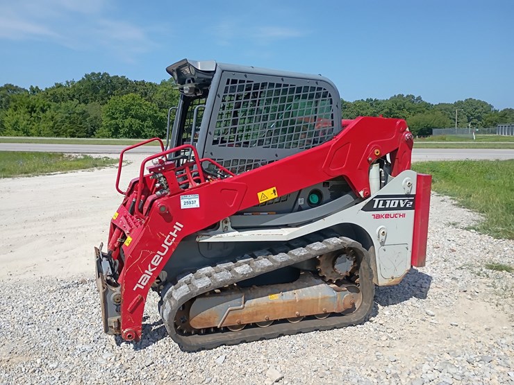 2023-takeuchi-tl10v2-image-2
