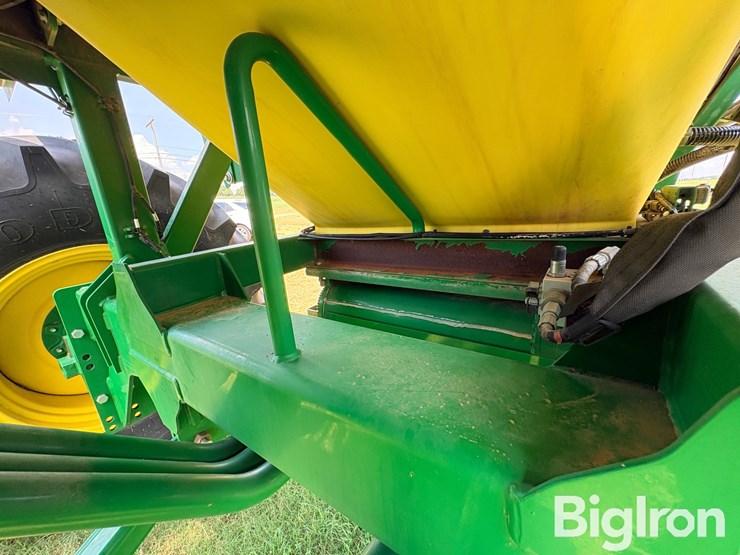 2014-john-deere-1890-image-19