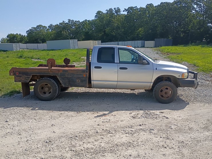 2003-dodge-ram-3500-image-11
