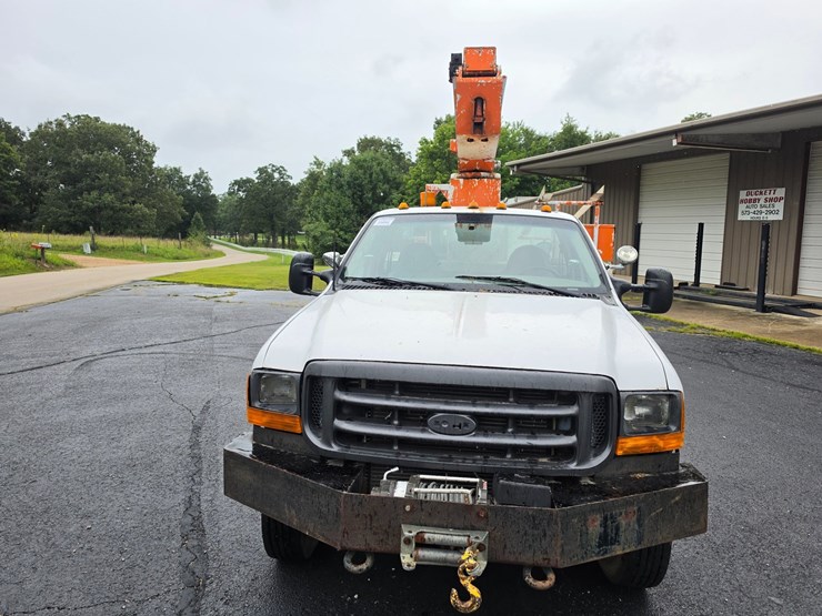 2000-ford-f550-image-24