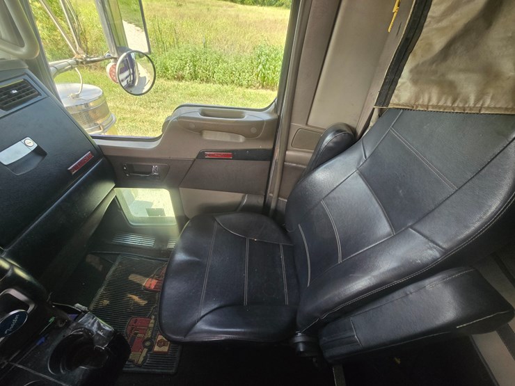 2006-kenworth-w900-image-58
