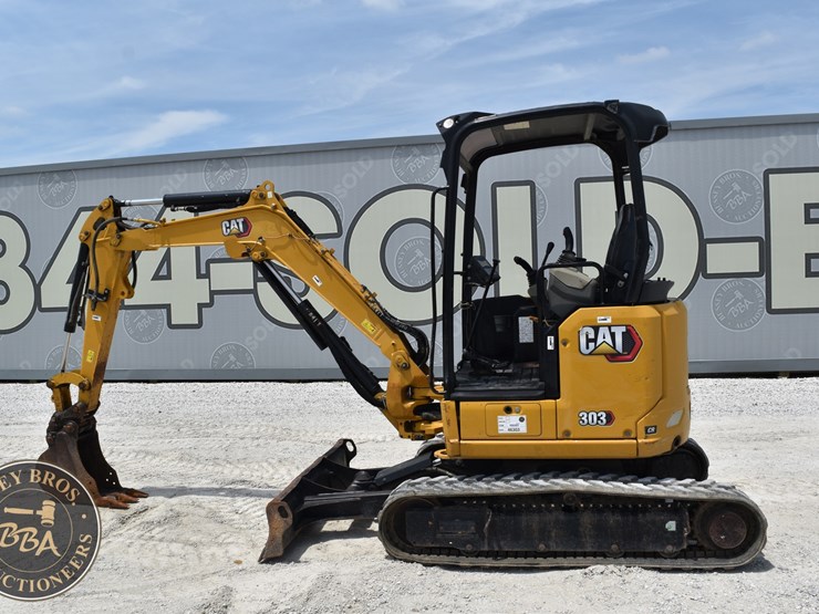 2023-caterpillar-303cr-image-11