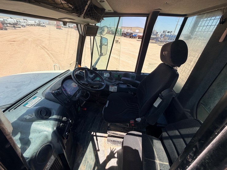 2019-terex-ta300-image-16
