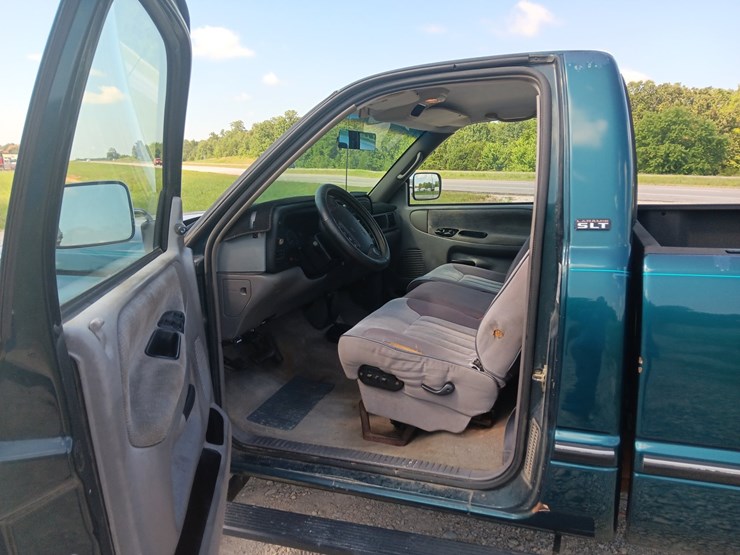 1994-dodge-ram-2500-image-29