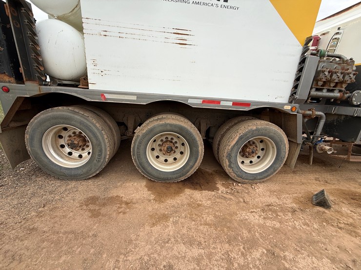 2014-western-star-4900-image-5