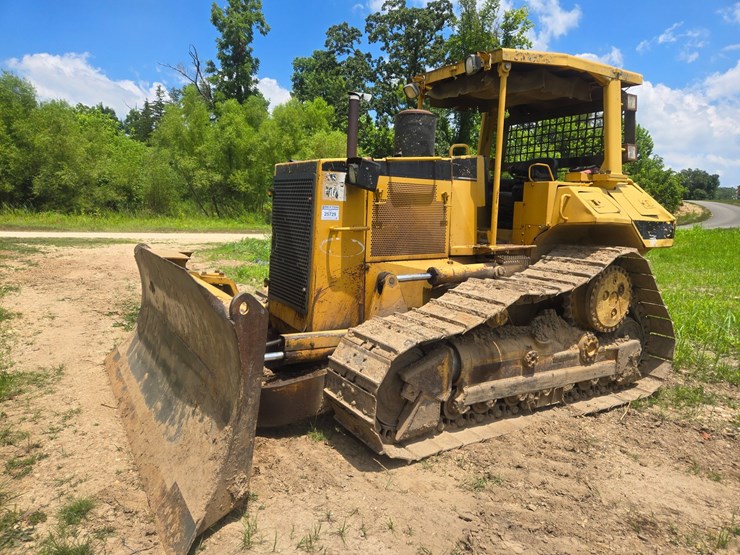 caterpillar-d6m-image-3