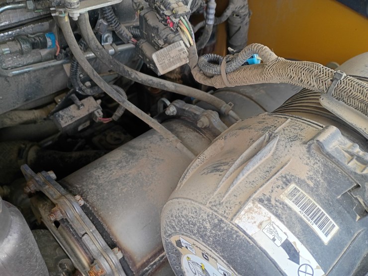 deere-325g-image-16
