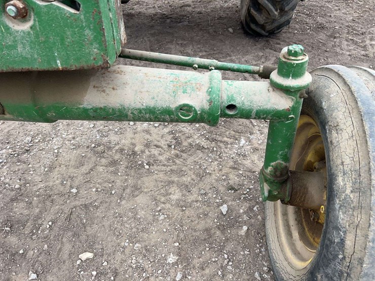 john-deere-70-image-17