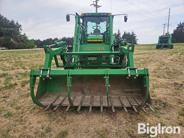 2002-john-deere-7410-image-2