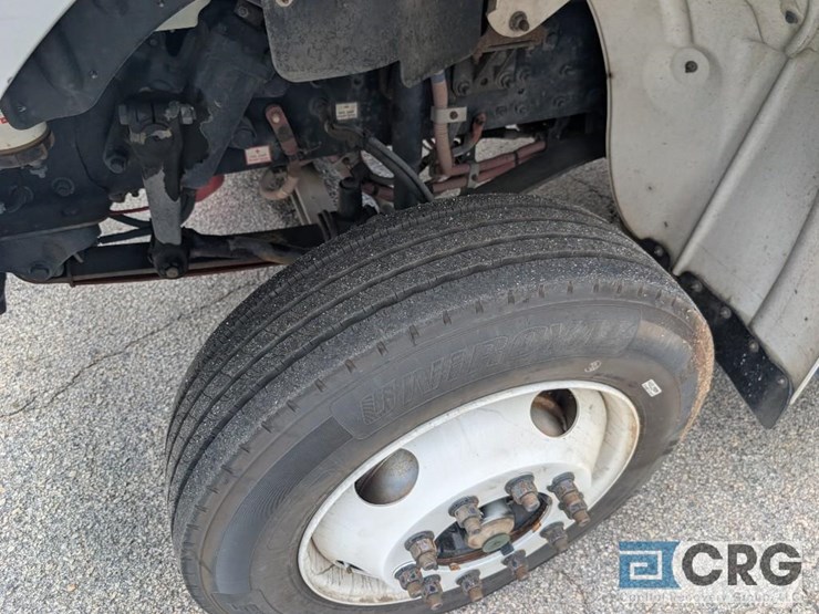 2012-freightliner-m2-stakebed-truck-image-25