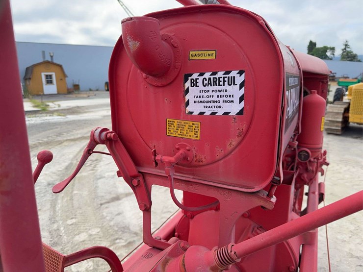 farmall-f-20-image-36