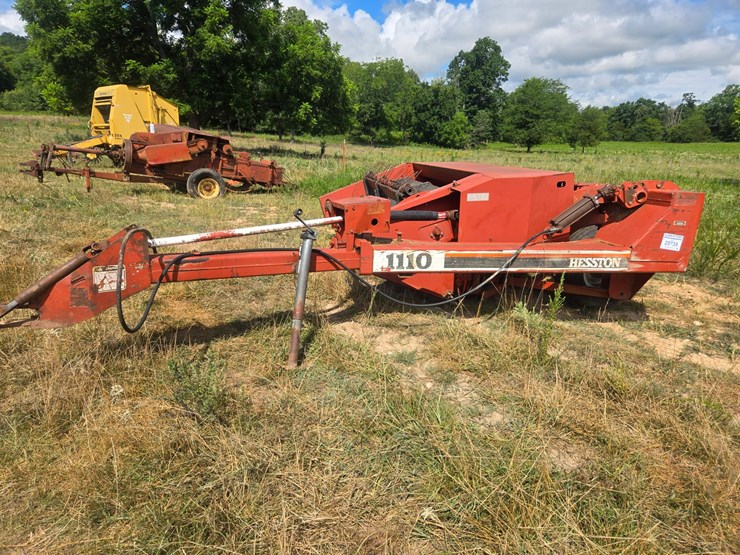 hesston-1110-image-3