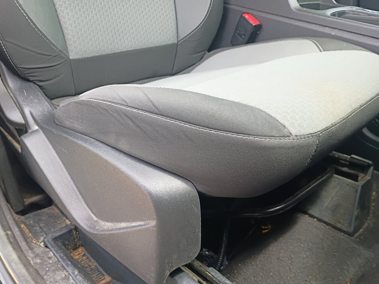 2017-ford-escape-image-37