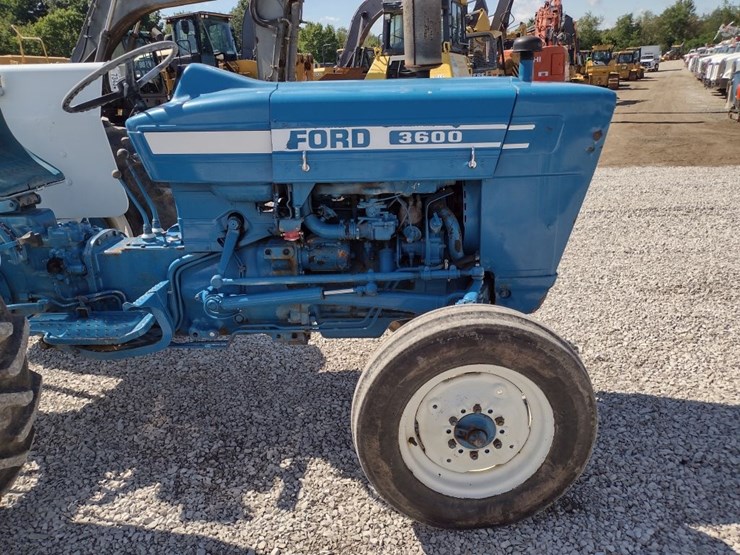 ford-3600-image-18
