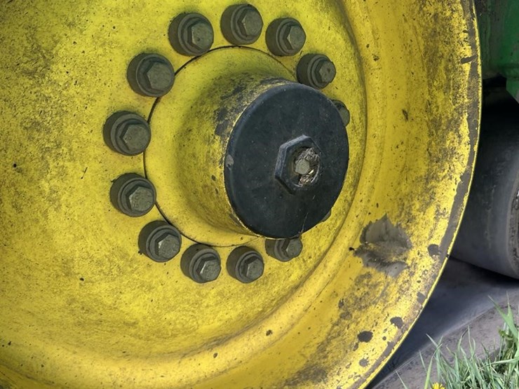 2000-john-deere-9400t-image-26