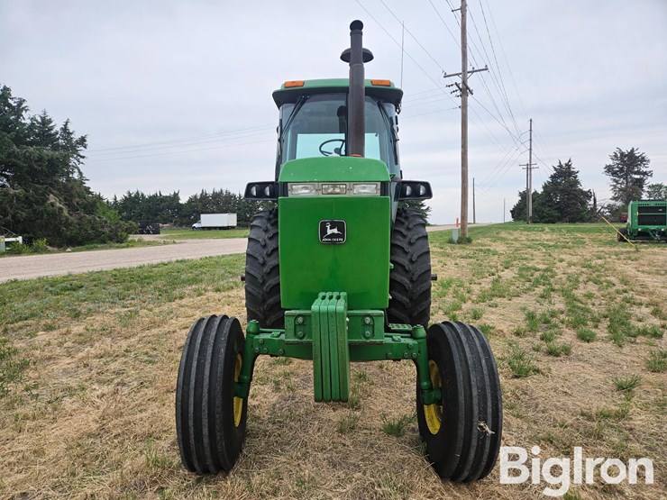1992-john-deere-4055-image-2