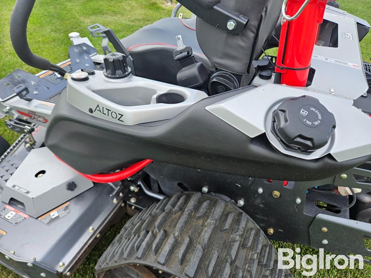 2022-altoz-trx766-zero-turn-all-terrain-commercial-mower-w/tracks-image-10