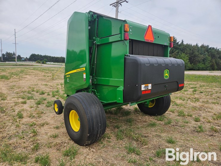 2019-john-deere-560m-image-7