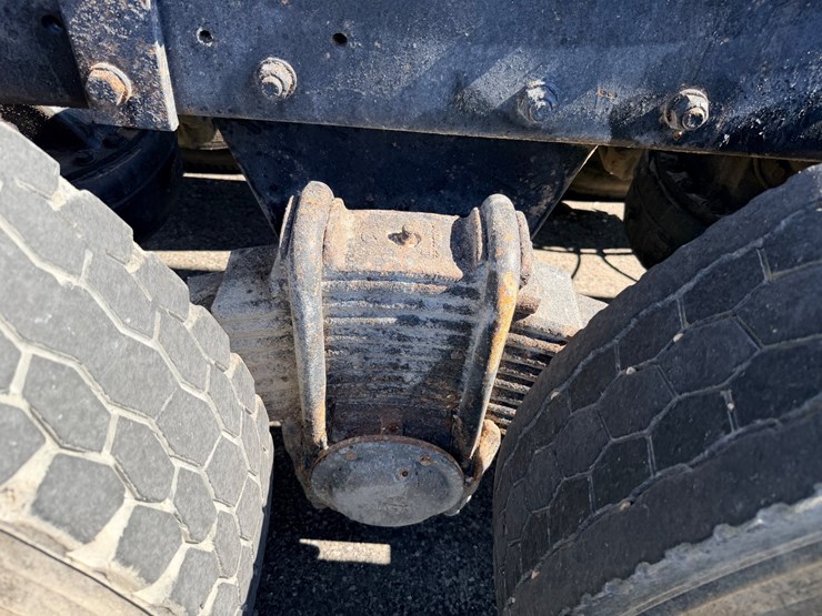 1993-mack-dm690s-image-77