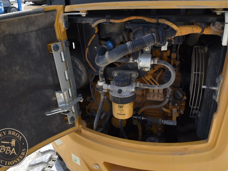 2023-caterpillar-303cr-image-37