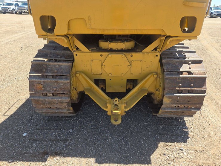 caterpillar-dozer-crawler-tractor-image-6