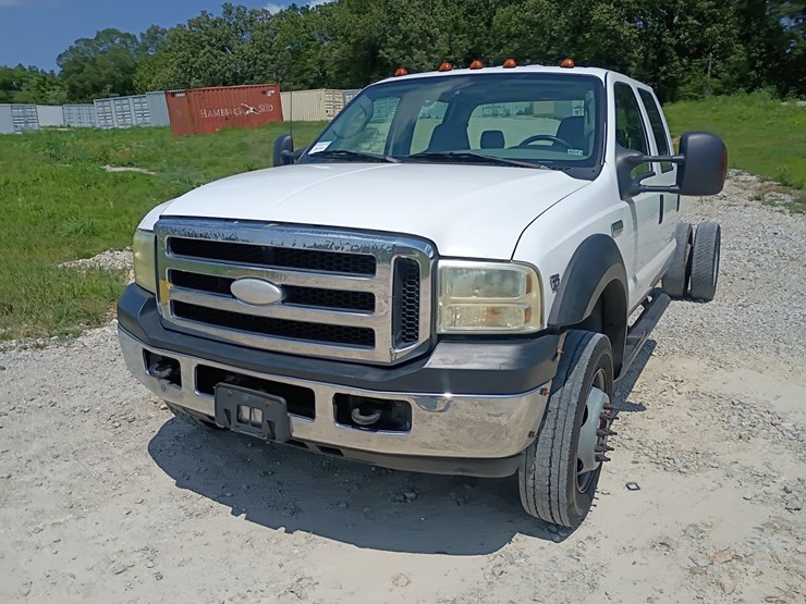 2007-ford-f550-image-16