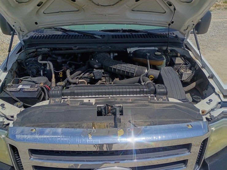 2007-ford-f550-image-18
