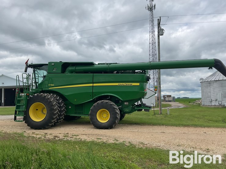 2022-john-deere-s780-image-8