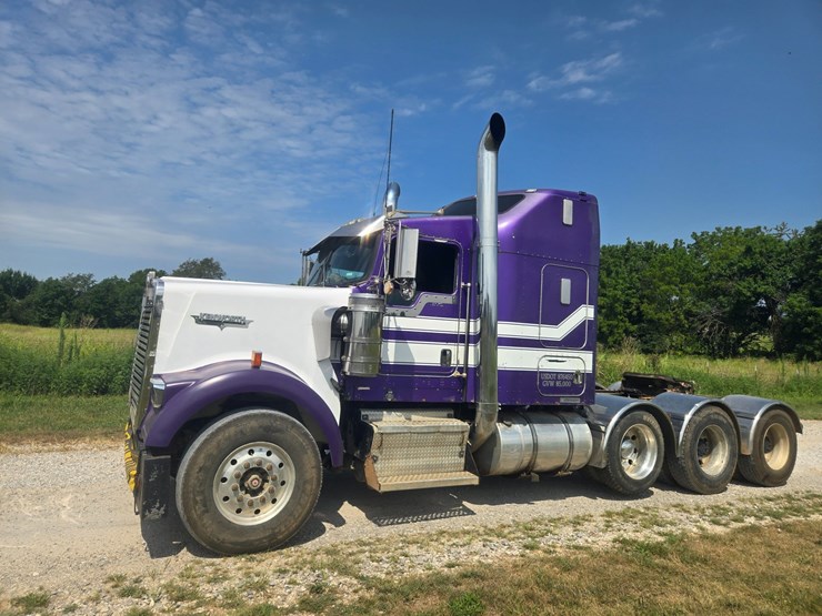 2006-kenworth-w900-image-4