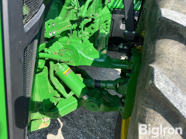 2024-john-deere-8r-370-image-12