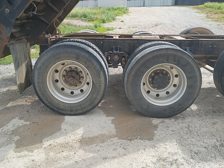 #24861-•-1988-freightliner-flc-dump-truck-image-110