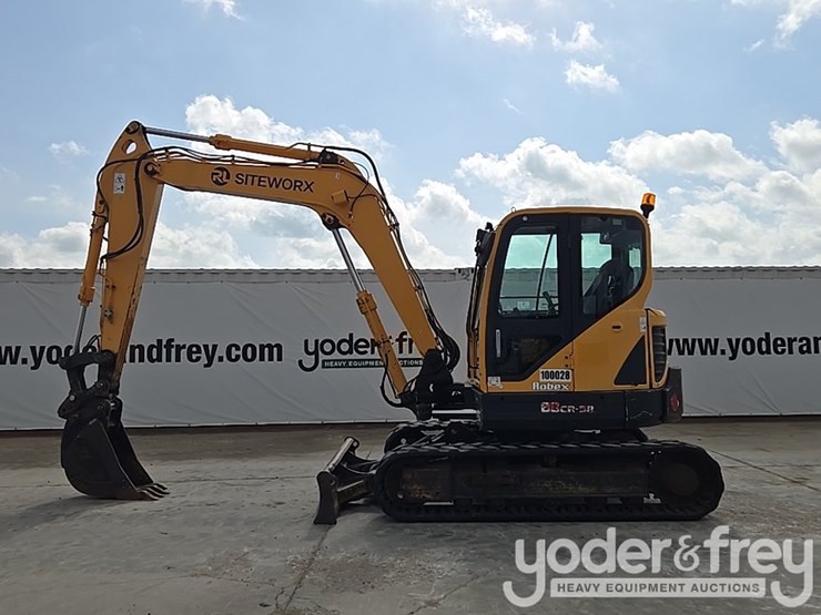 2015-hyundai-80cr-9a-image-2