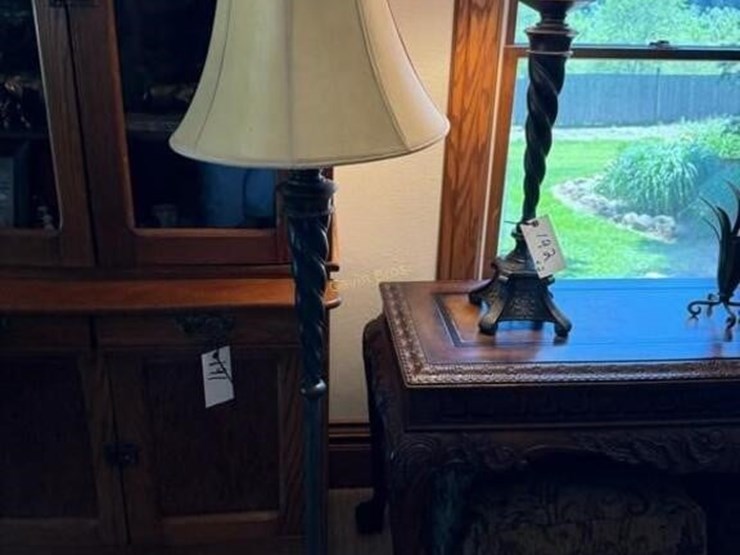 floor-&-table-lamp-image-2