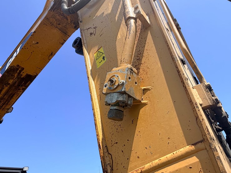 2010-caterpillar-328d-image-149