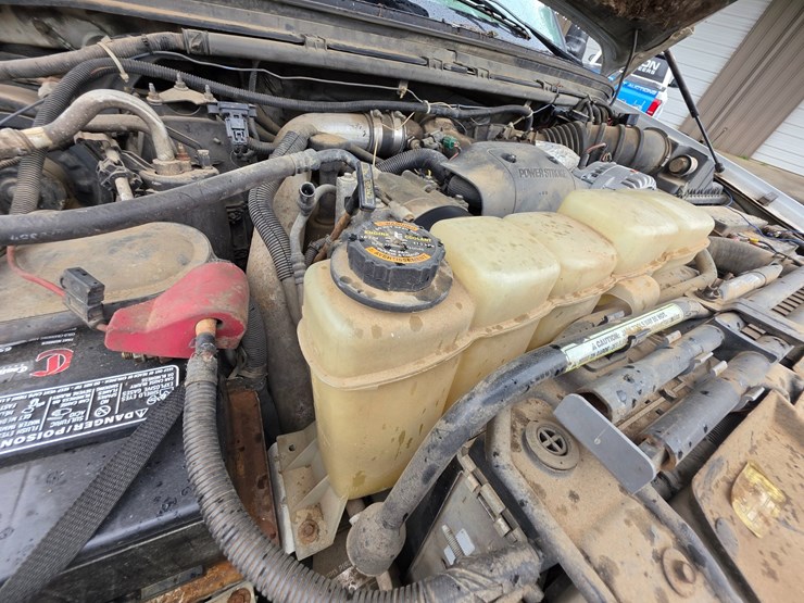 2000-ford-f550-image-42