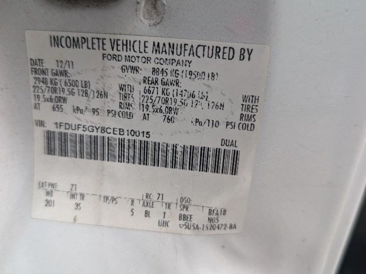 2012-ford-f550-image-2