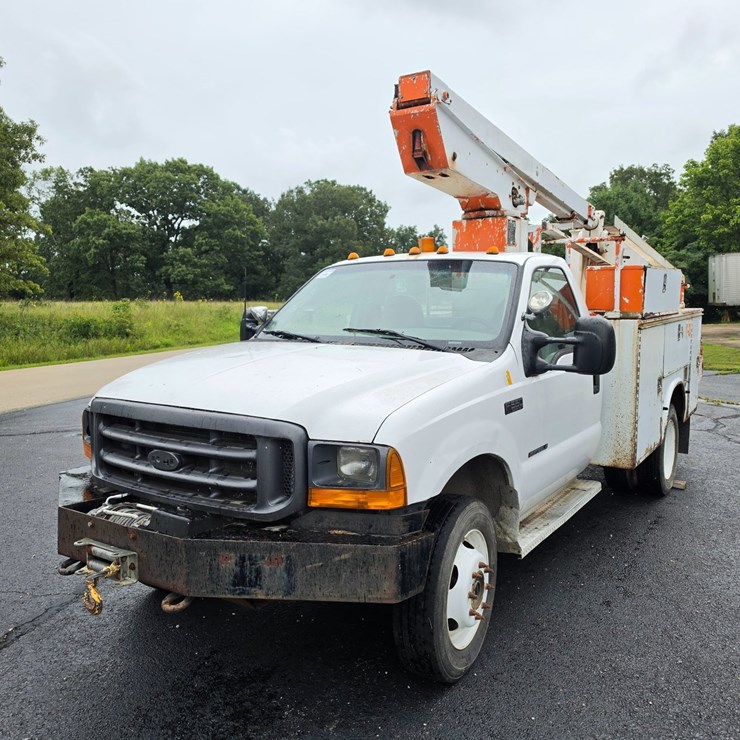 2000 FORD F550