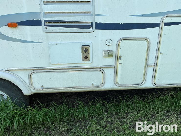 2002-american-star-asfw32rlsb-5th-wheel-camper-image-14