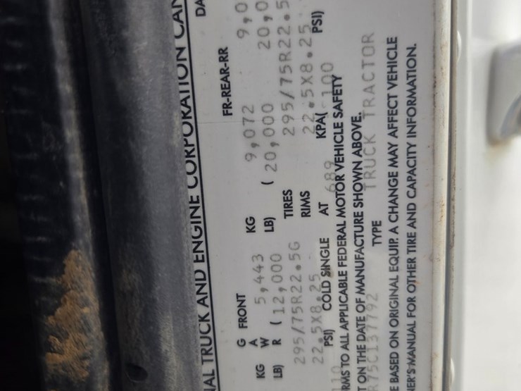 2005-international-9400i-image-40