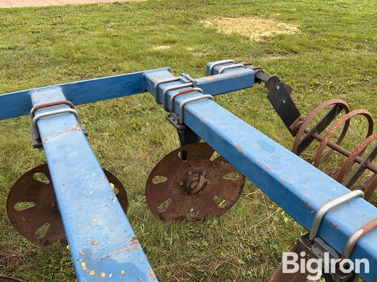 blu-jet-track-master-image-15