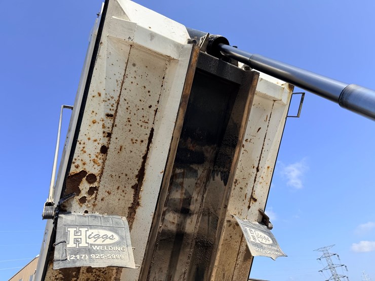 2016-western-star-4700-image-50
