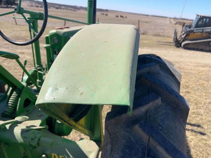 john-deere-model-b-image-32