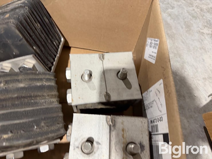 great-dane-rubber-dock-bumpers-image-12