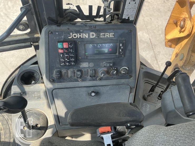 2017-deere-310sl-image-15