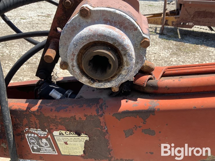 new-holland-114-image-12